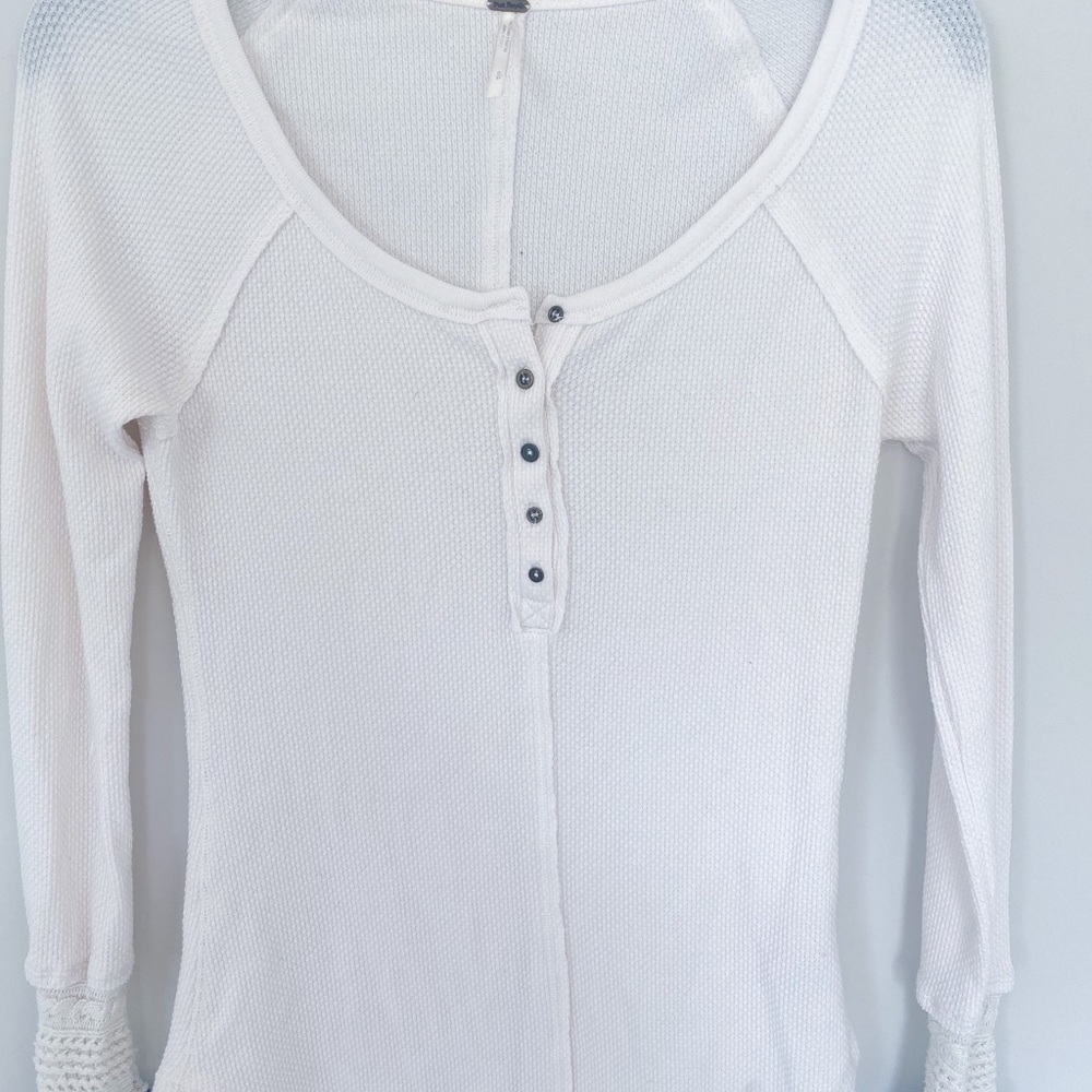 Free People Newbie Alpine ski lodge Henley top S - Picture 9 of 16